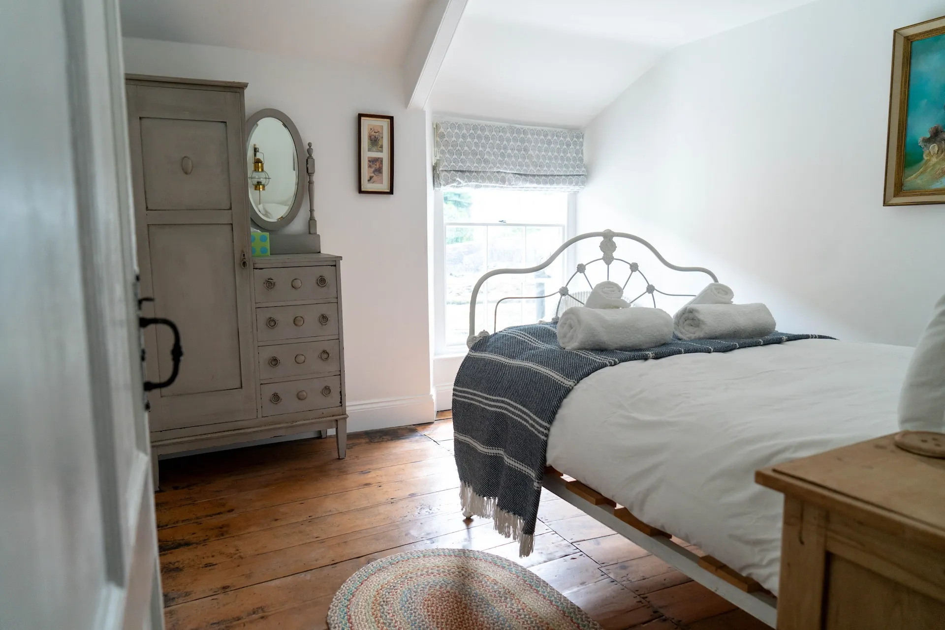Bedroom 4 double room with sea views